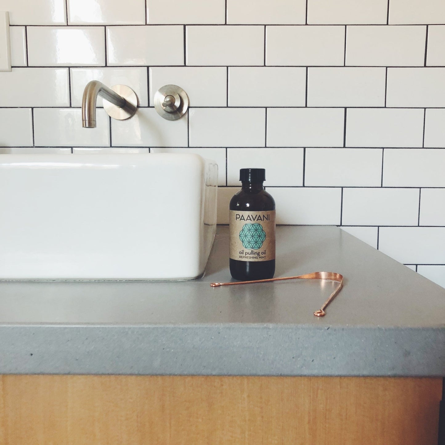 Mint Oral Care Ritual | Ayurvedic Oil Pulling & Tongue Cleaning - Mialuxx.beauty